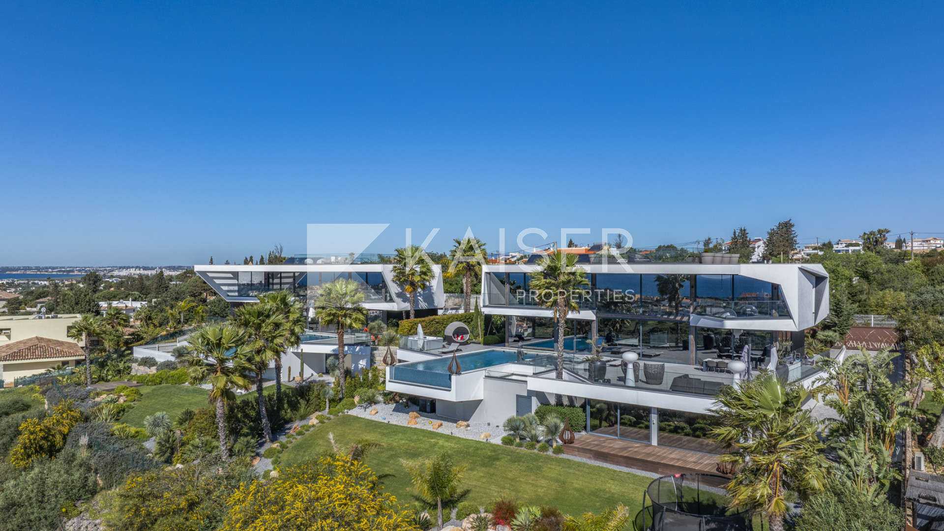 4 bedroom Villa house in Albufeira, Portugal – KP1332