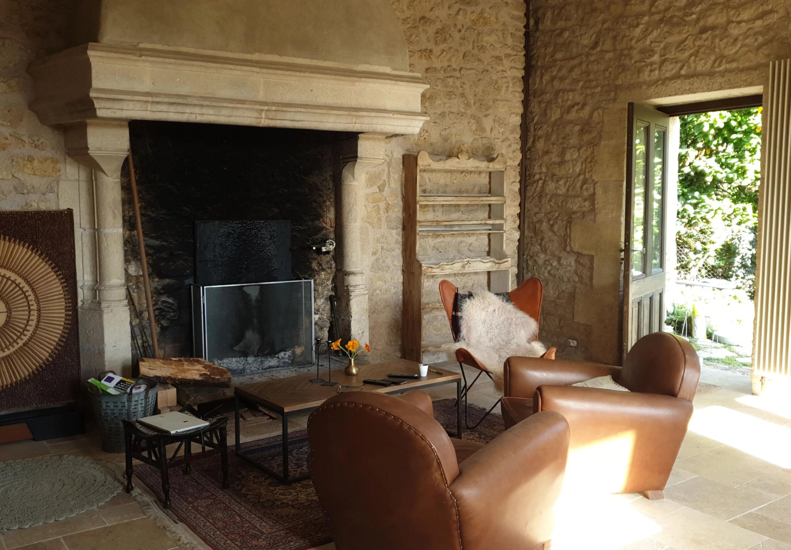 Charming 17th-Century Stone House with Garden and Panoramic Views – Near Bordeaux, Aquitaine – France – BVI84671