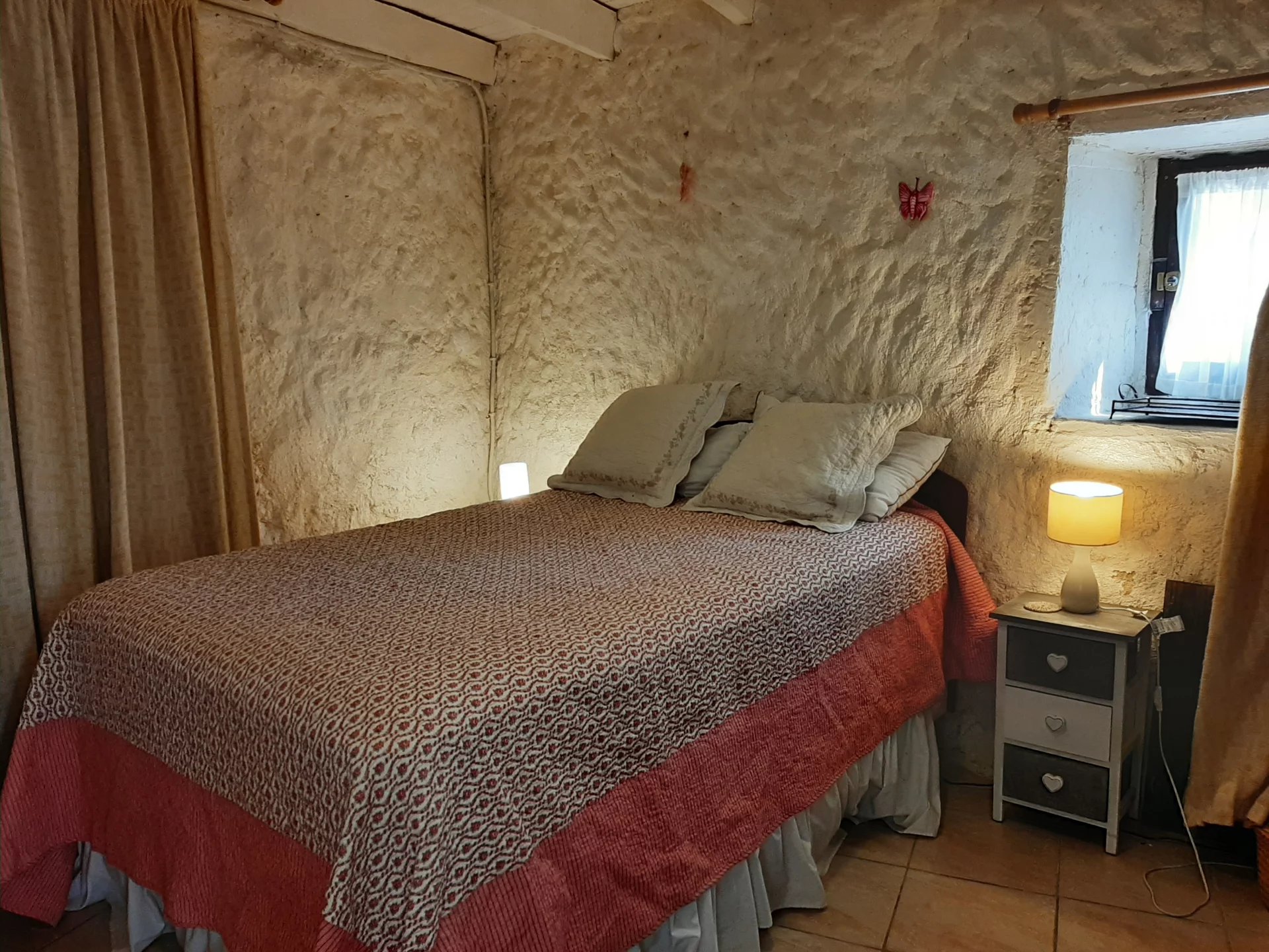 3/4 bedroom house with private garden in a large village, Poitou-Charentes – France – BVI77407