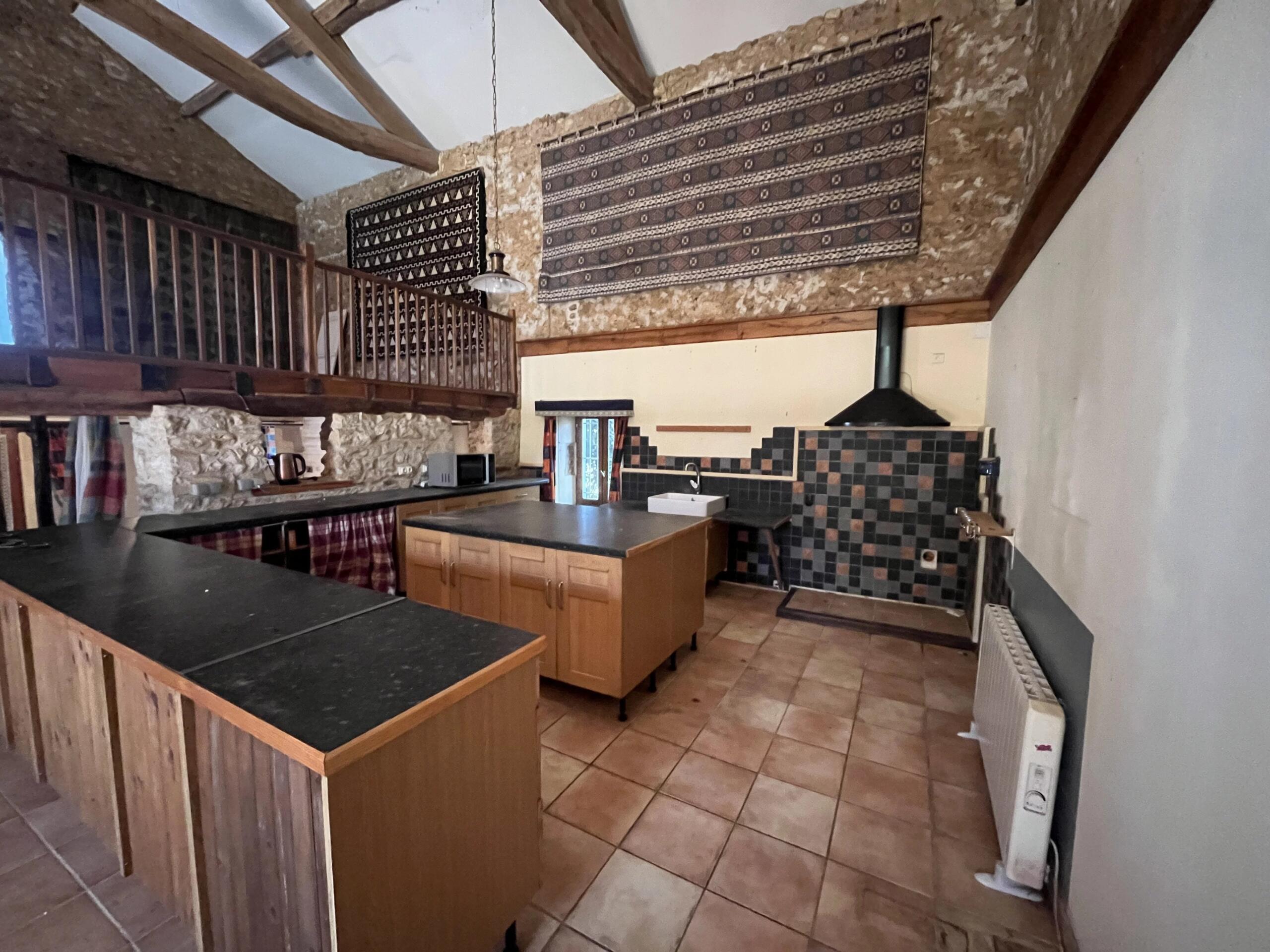 Country Cottage With Wonderfull Views, Poitou-Charentes – France – BVI84698