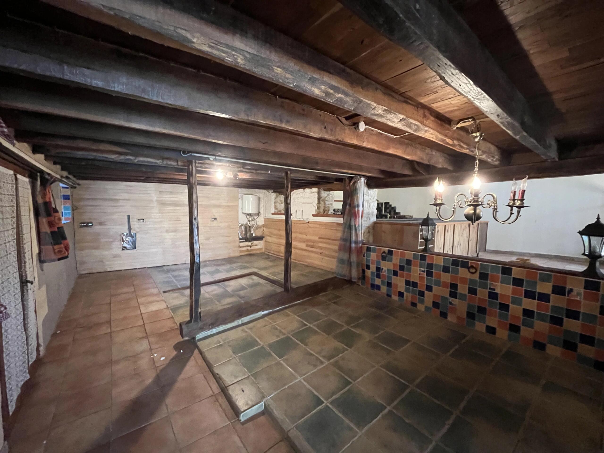 Country Cottage With Wonderfull Views, Poitou-Charentes – France – BVI84698