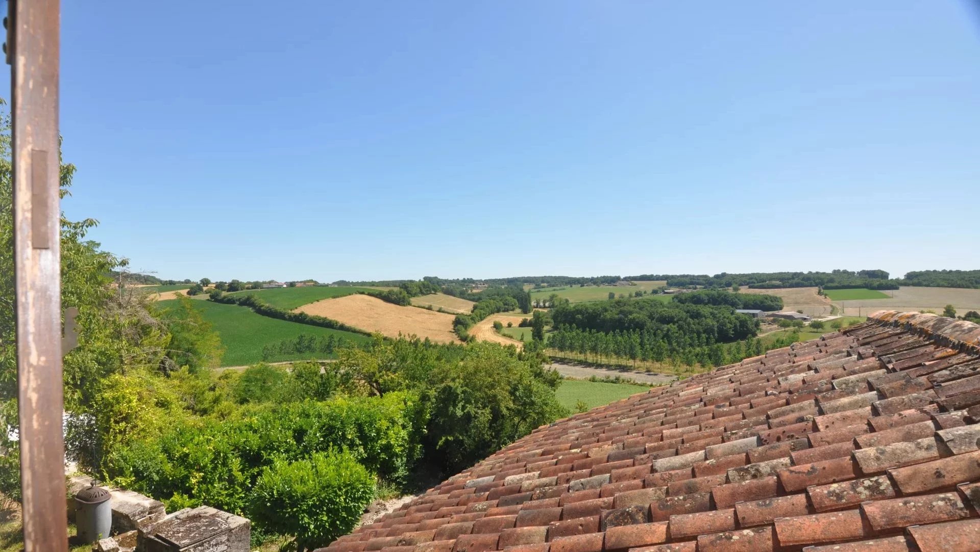 Charming renovated old house – exceptional view, Poitou-Charentes – France – BVI81900