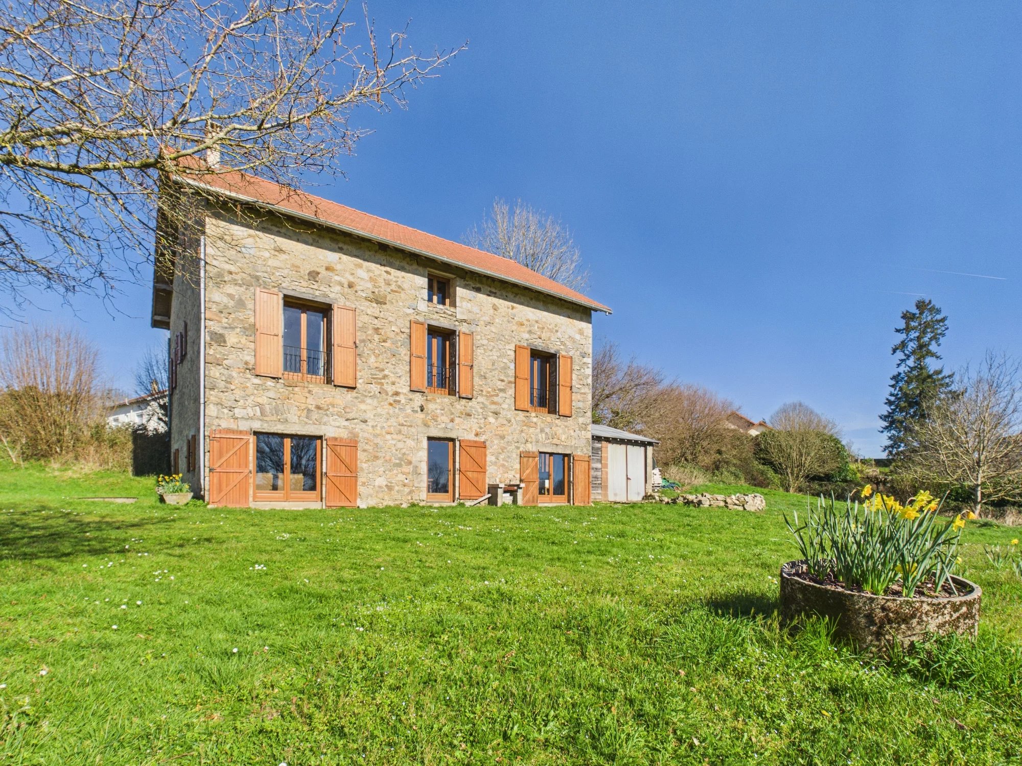 Stylish family house with over 3 hectares of land and 2 lakes, Limousin – France – BVI82952