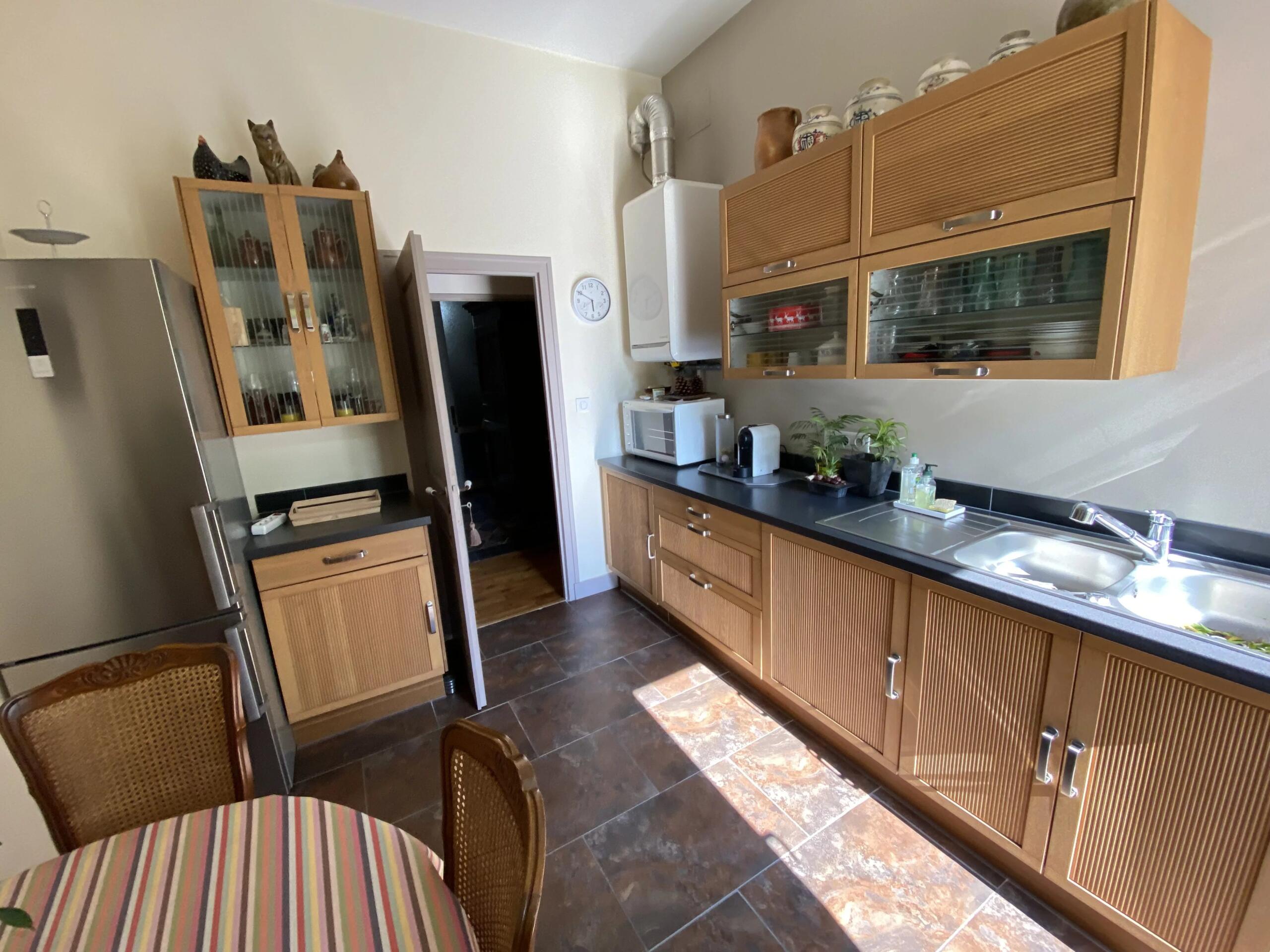 Elegant townhouse or commercial opportunity, Aquitaine – France – BVI83225