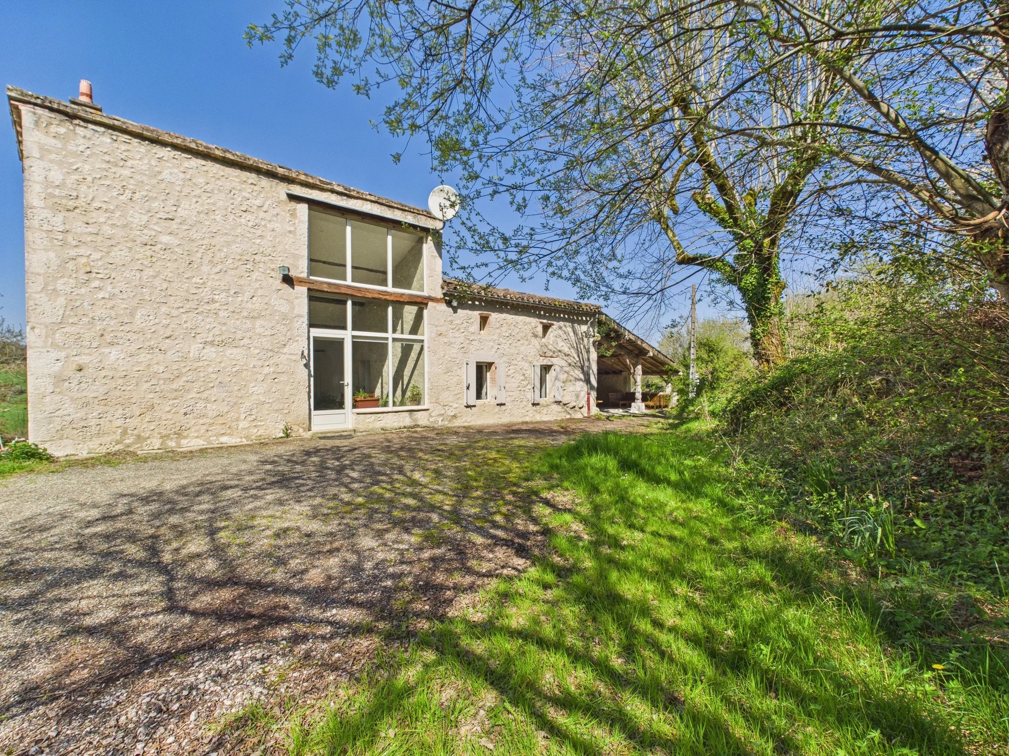 Renovated Stone Country House with Panoramic Views – Saint-Maurin, Aquitaine – France – BVI84617