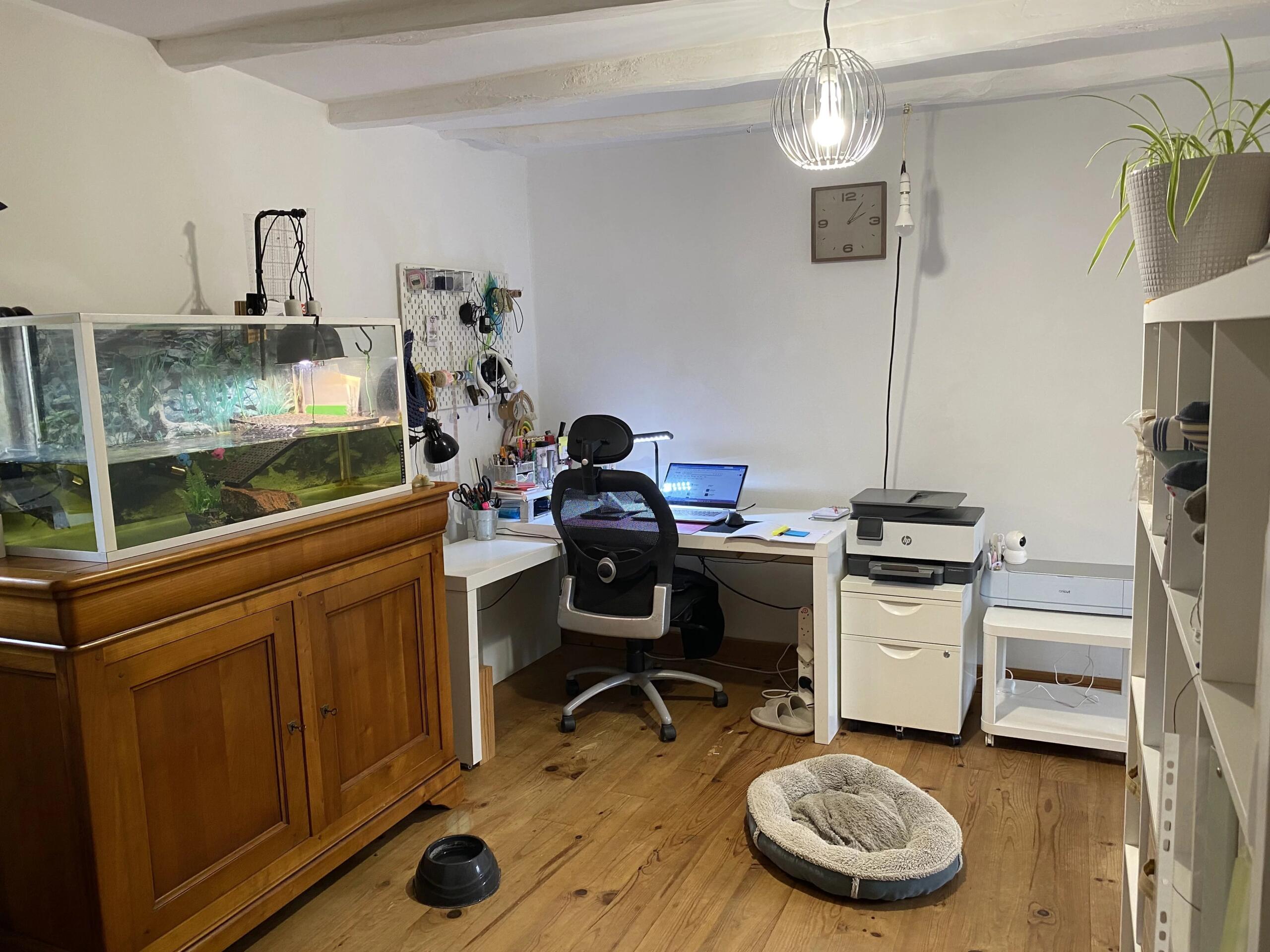 Wonderful Private Retreat, Poitou-Charentes – France – BVI80901