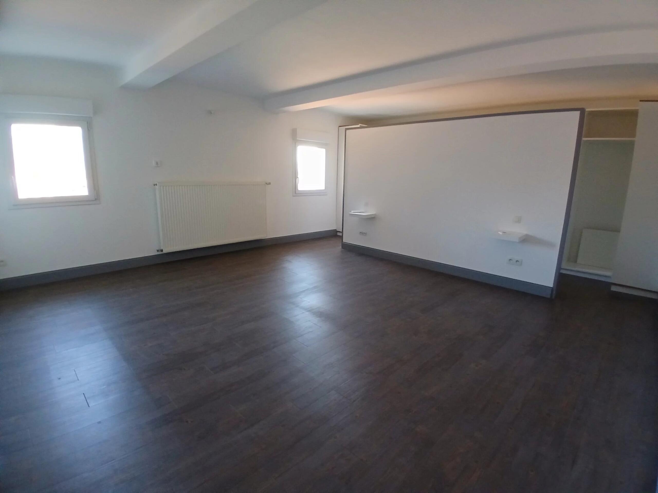 Modern 5 bedroom villa with swimming pool, Poitou-Charentes – France – BVI84701