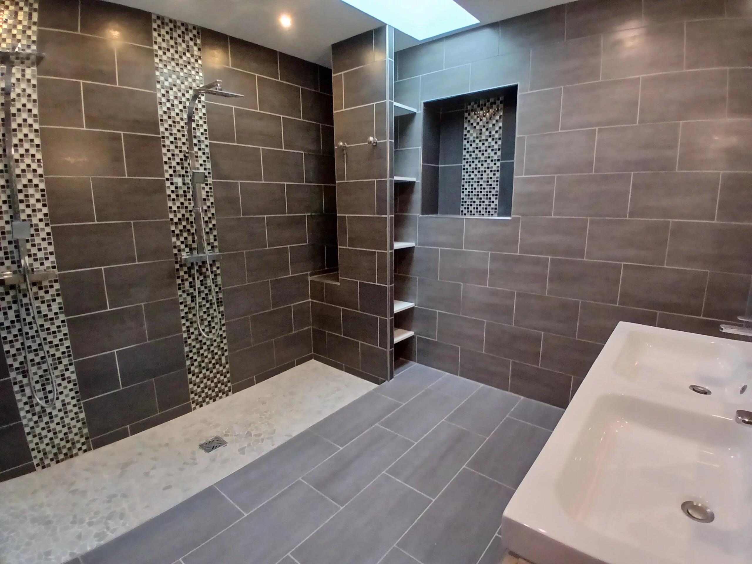 Modern 5 bedroom villa with swimming pool, Poitou-Charentes – France – BVI84701