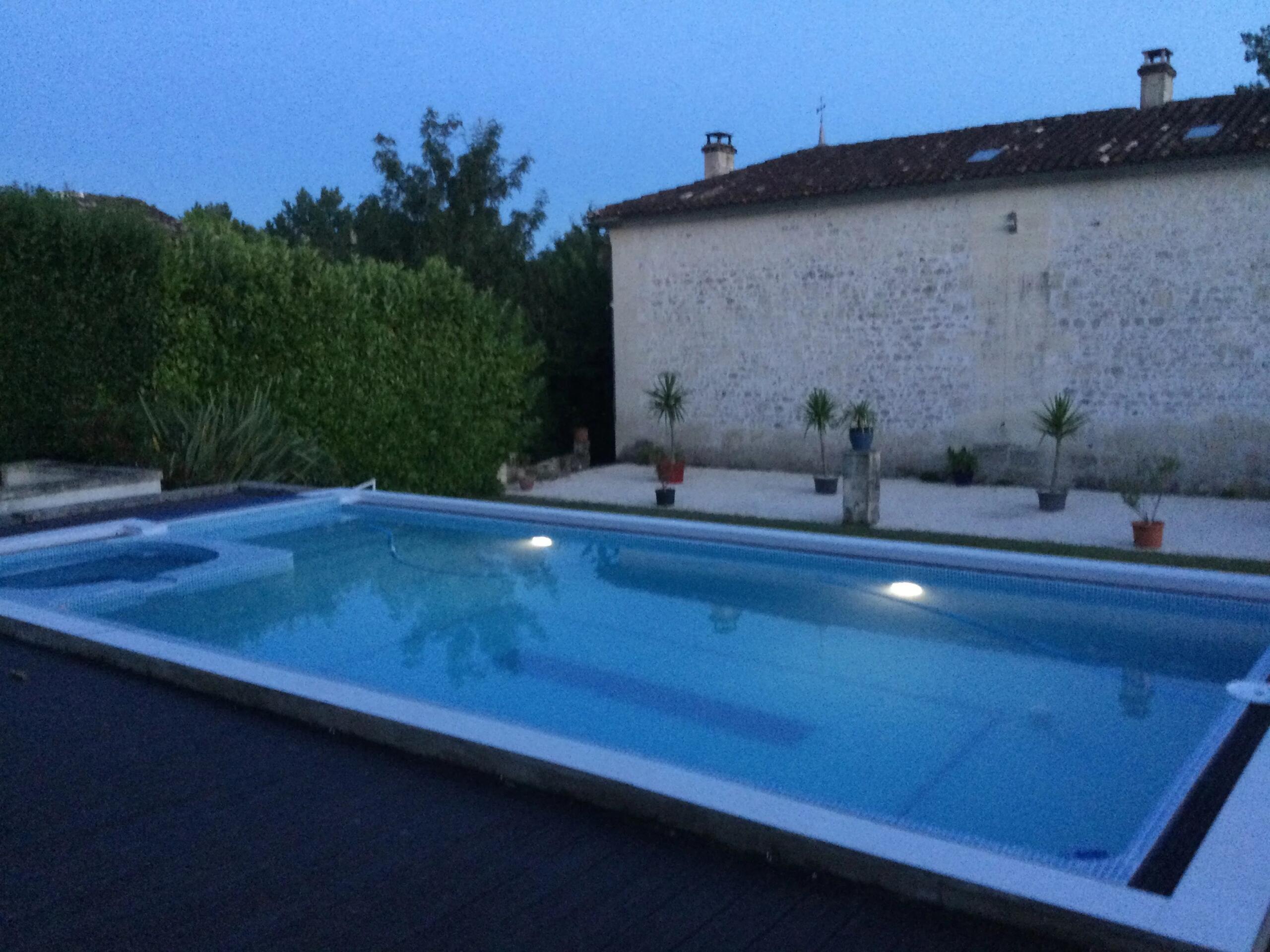 Maison de Maitre plus 2 Cottages Close to Pretty Estuary Ports, Poitou-Charentes – France – BVI81181