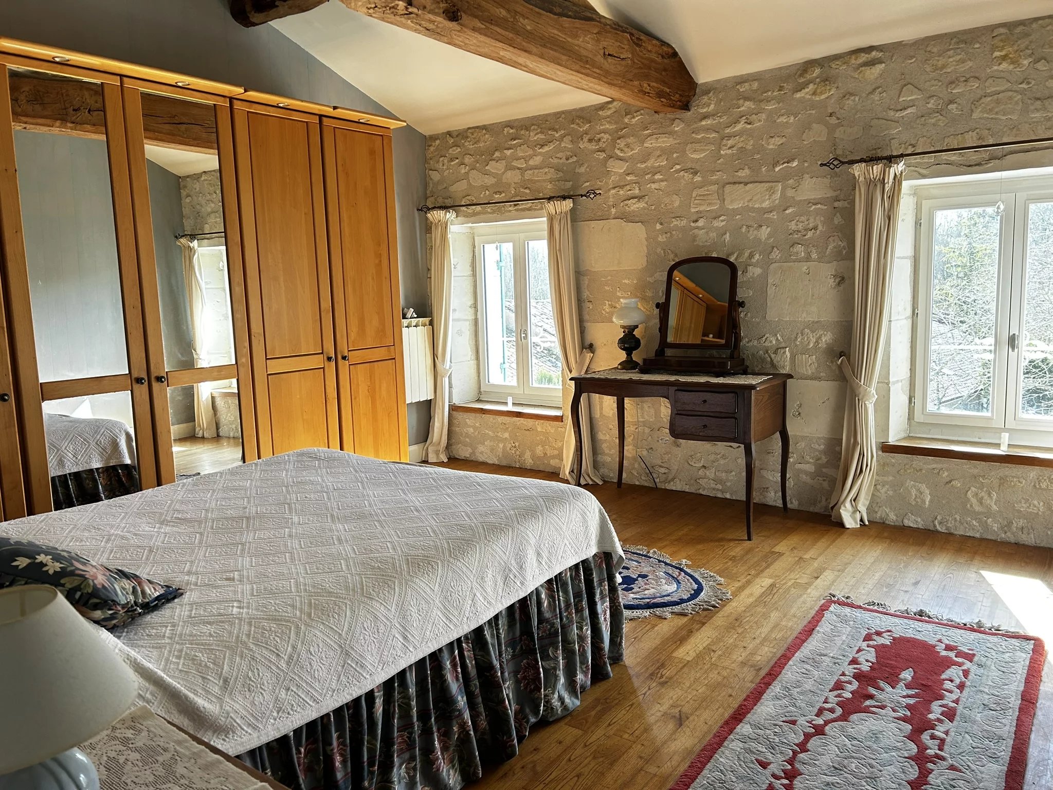 Maison de Maitre plus 2 Cottages Close to Pretty Estuary Ports, Poitou-Charentes – France – BVI81181