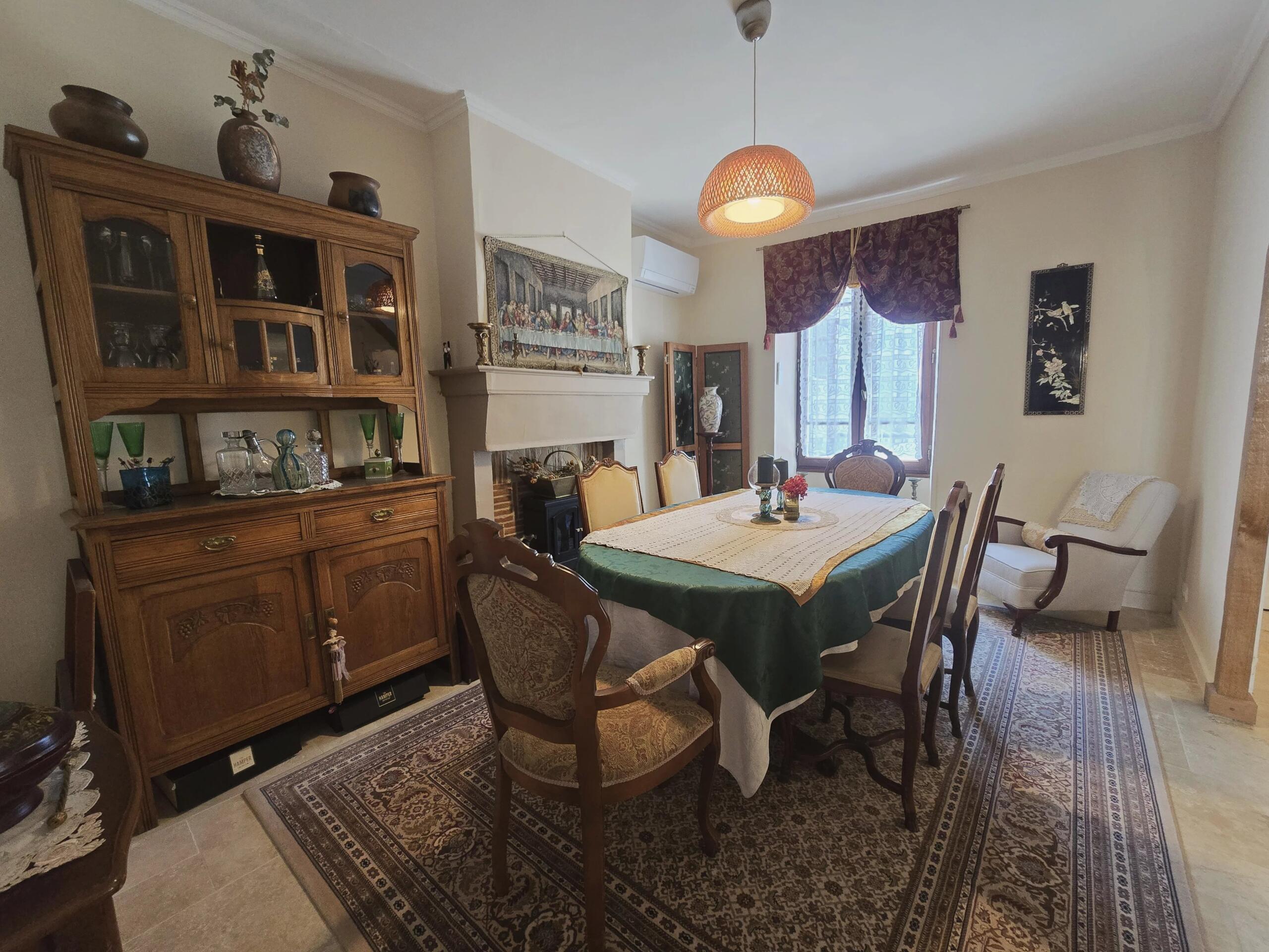 Spacious village house with outdoor space, Aquitaine – France – BVI81953