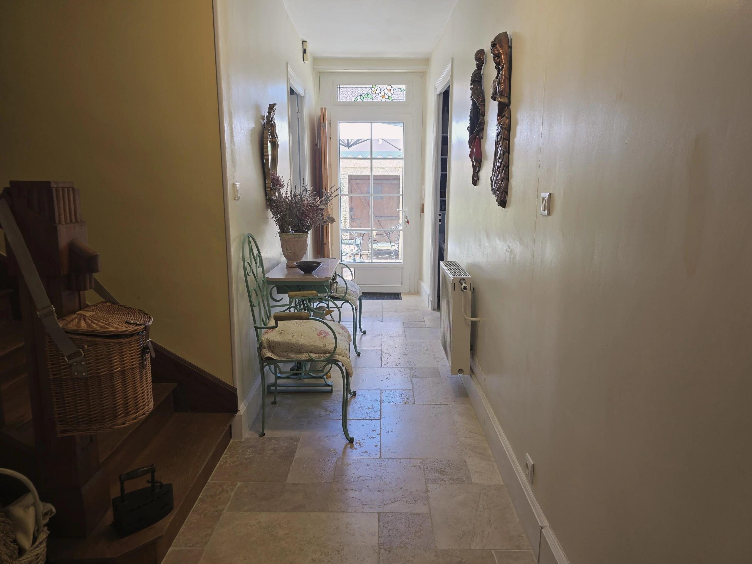 Spacious village house with outdoor space, Aquitaine – France – BVI81953