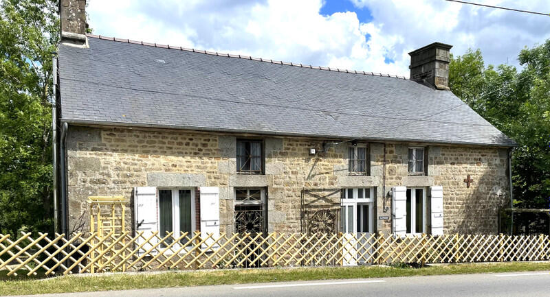 Renovated Charming Property for Sale close to vibrant town – Flers, Orne, France