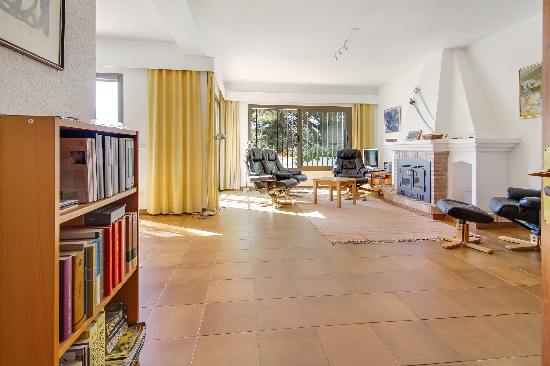 3 bedroom Chalet in Istan, Malaga, Spain – 464-00002P