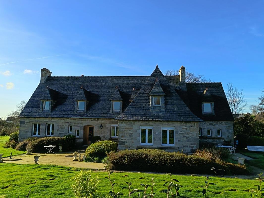 6 bedroom maison en pierres in Landivisiau, Finistère, France
