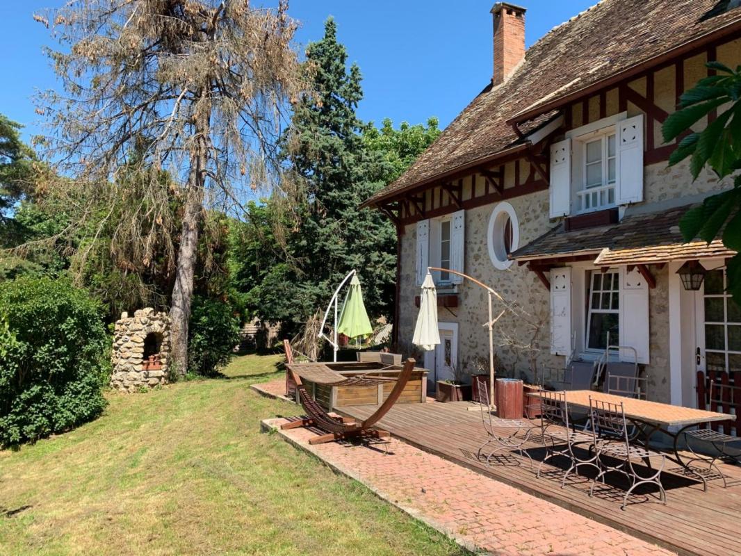 8 bedroom maison in Breuillet, Essonne, France