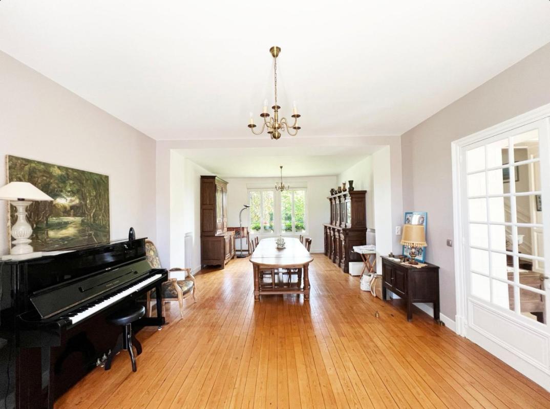 6 bedroom maison de maitre in Sallenelles, Calvados, France