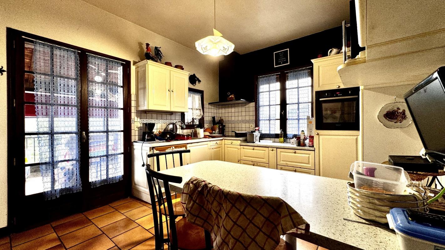 6 bedroom maison in Salvagnac Cajarc, Aveyron, France