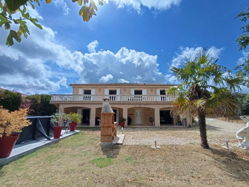 5 bedroom maison recente in Boulazac, Dordogne, France