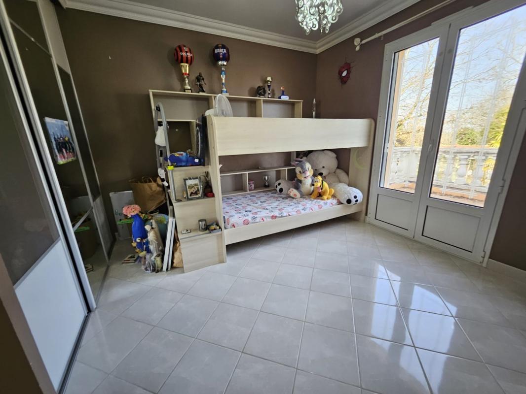 5 bedroom maison recente in Boulazac, Dordogne, France