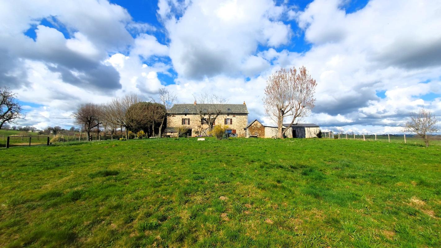 4 bedroom corps de ferme in La Salvetat Peyrales, Aveyron, France