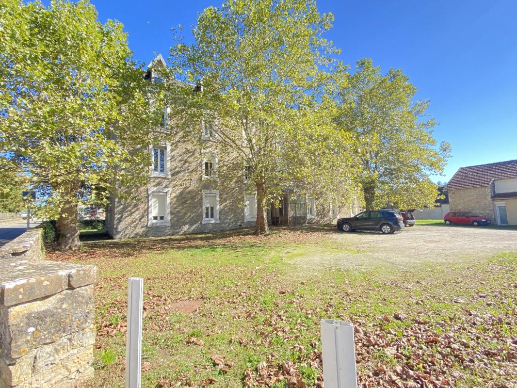 1 bedroom appartement a renover in Alvignac, Lot, France