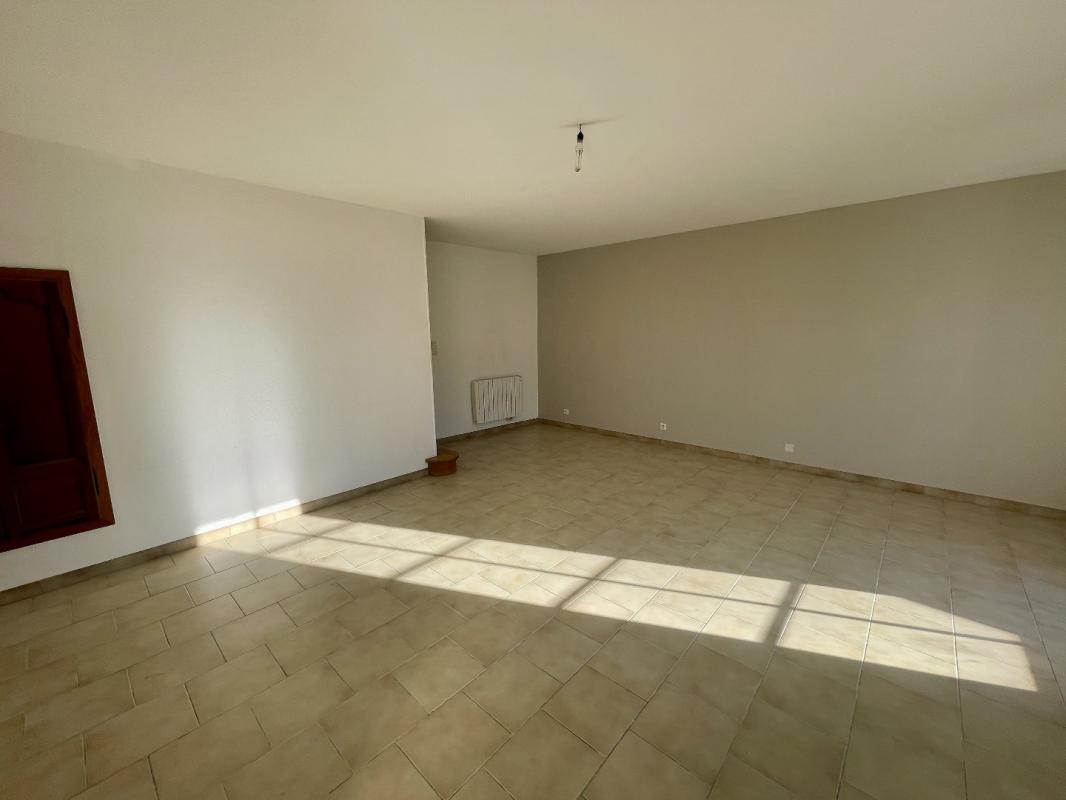 6 bedroom moulin in Nere, Charente-Maritime, France