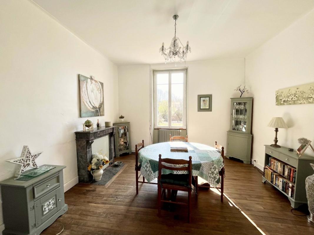 4 bedroom maison in Pressac, Vienne, France