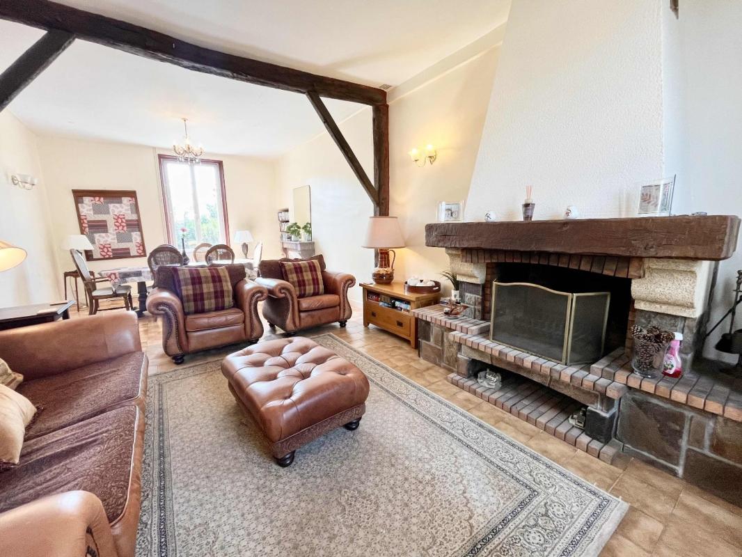 4 bedroom maison in Pressac, Vienne, France