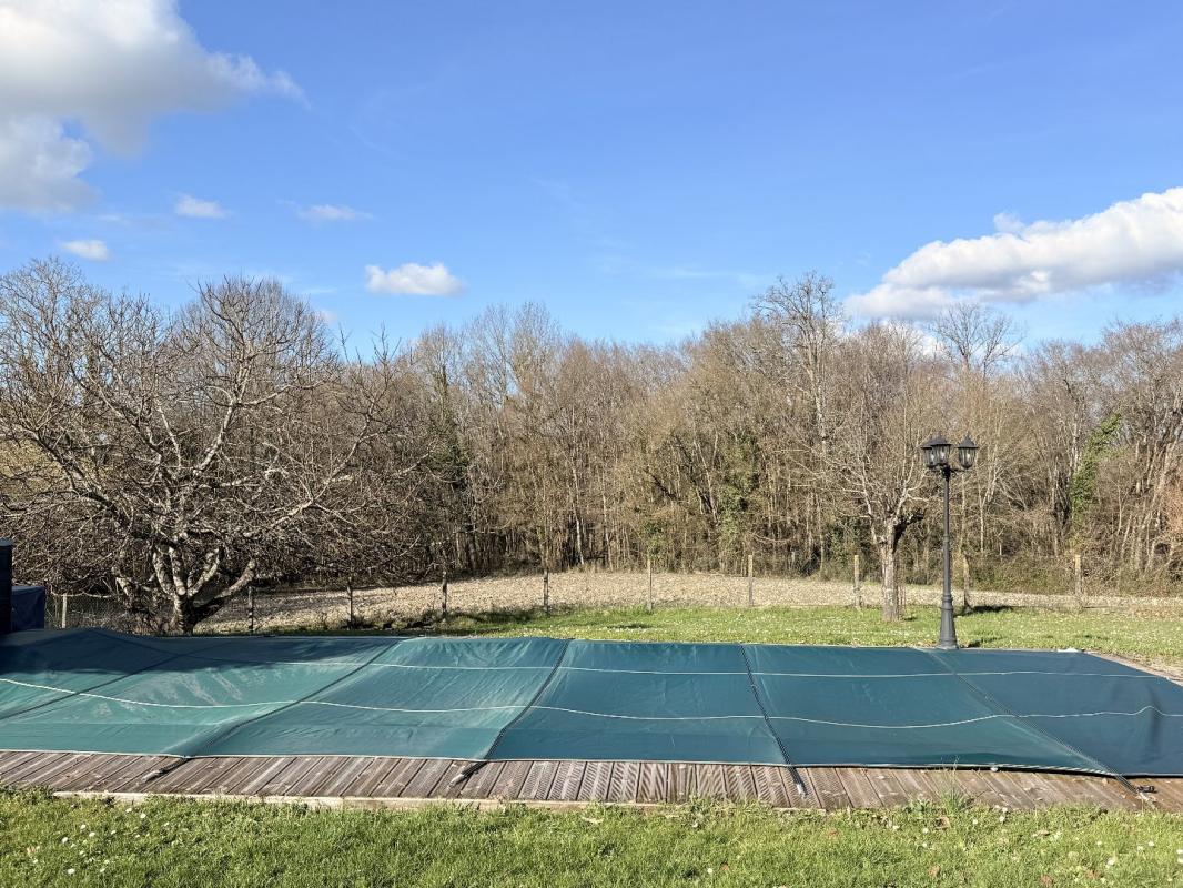 5 bedroom maison in Aubeterre Sur Dronne, Charente, France