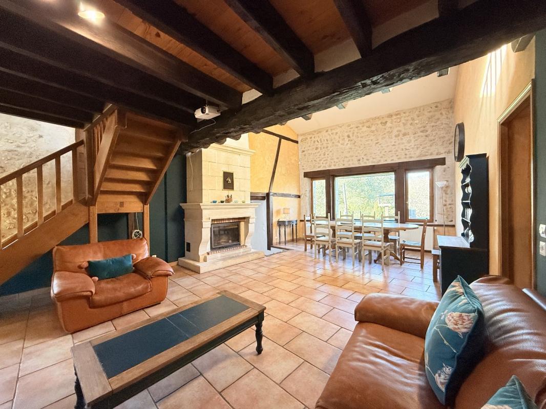 5 bedroom maison in Aubeterre Sur Dronne, Charente, France