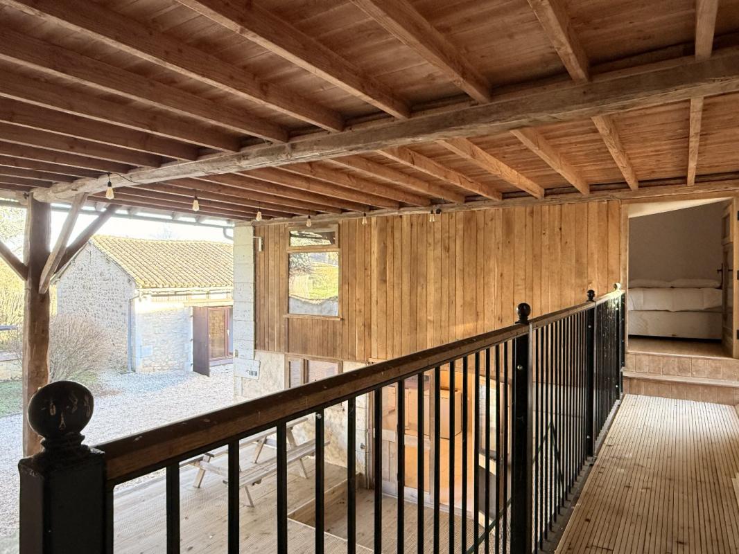 4 bedroom maison in Grassac, Charente, France