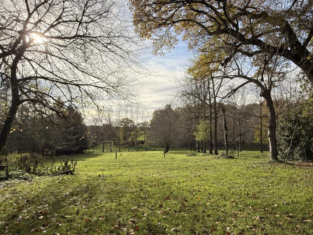 9 bedroom maison in Orgedeuil, Charente, France