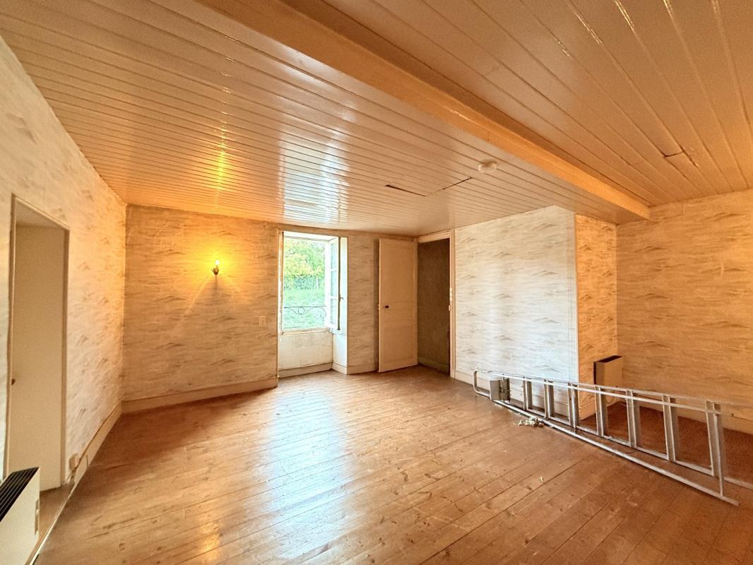 2 bedroom maison in Villebois Lavalette, Charente, France