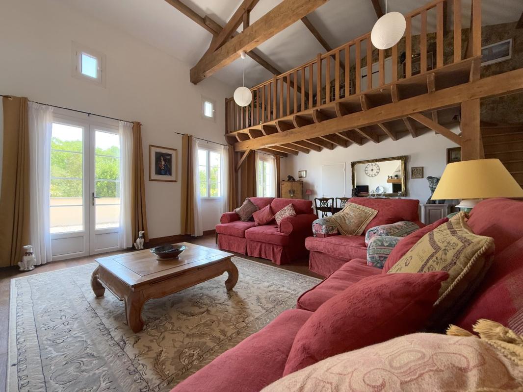 5 bedroom maison in Saint Romain, Charente, France