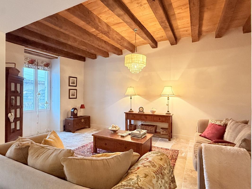 3 bedroom maison in Aubeterre Sur Dronne, Charente, France