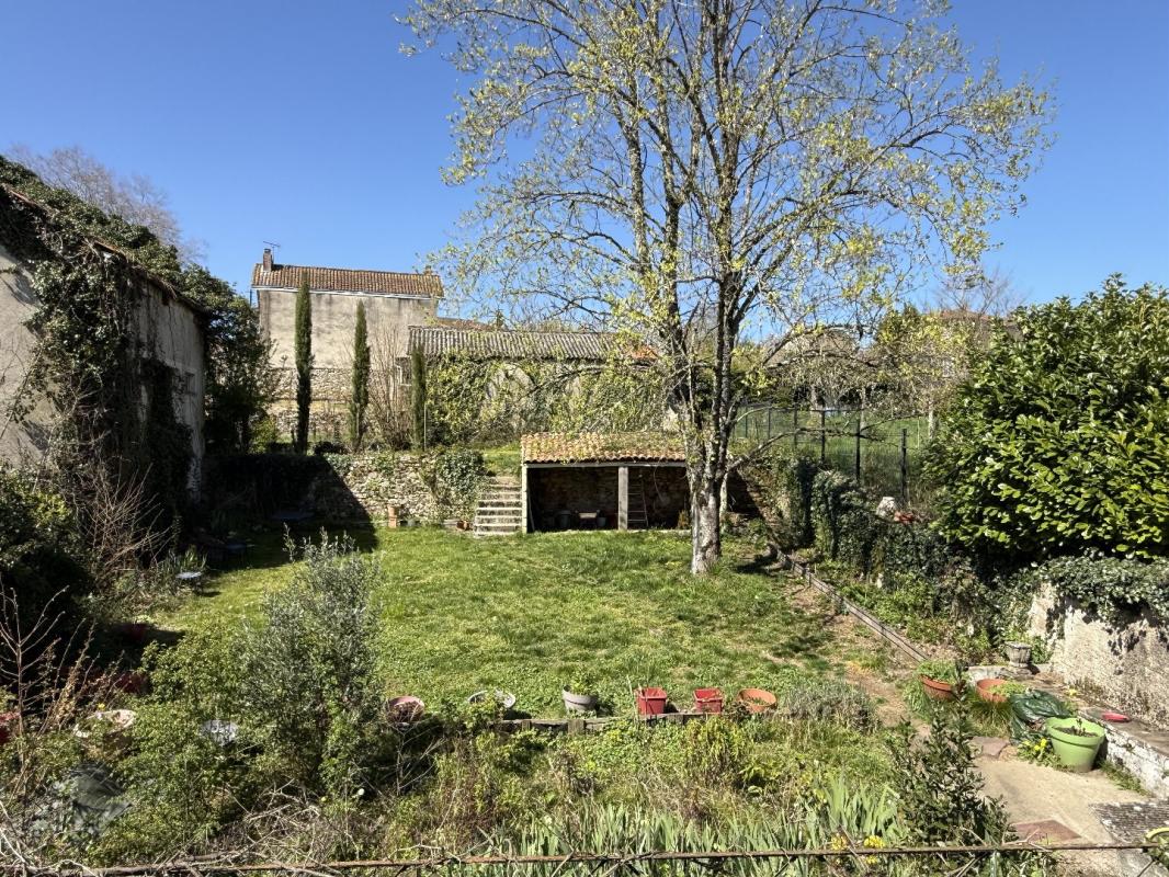 7 bedroom maison in Nontron, Dordogne, France