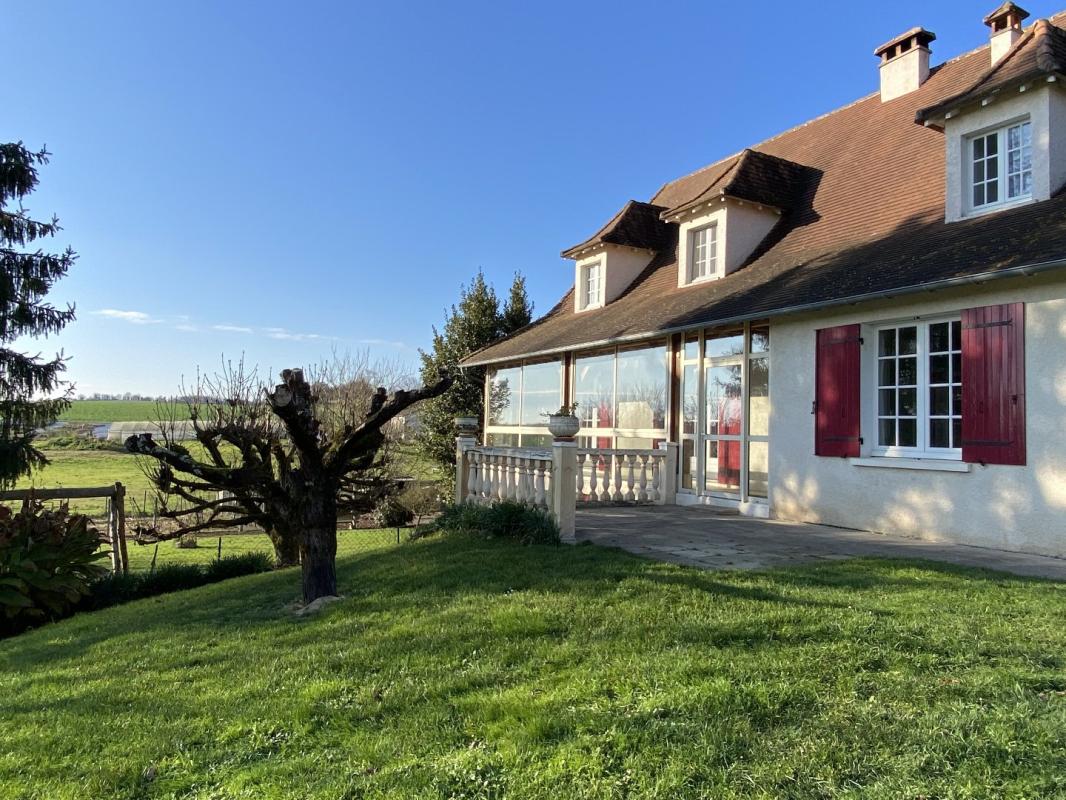 6 bedroom maison in Verteillac, Dordogne, France