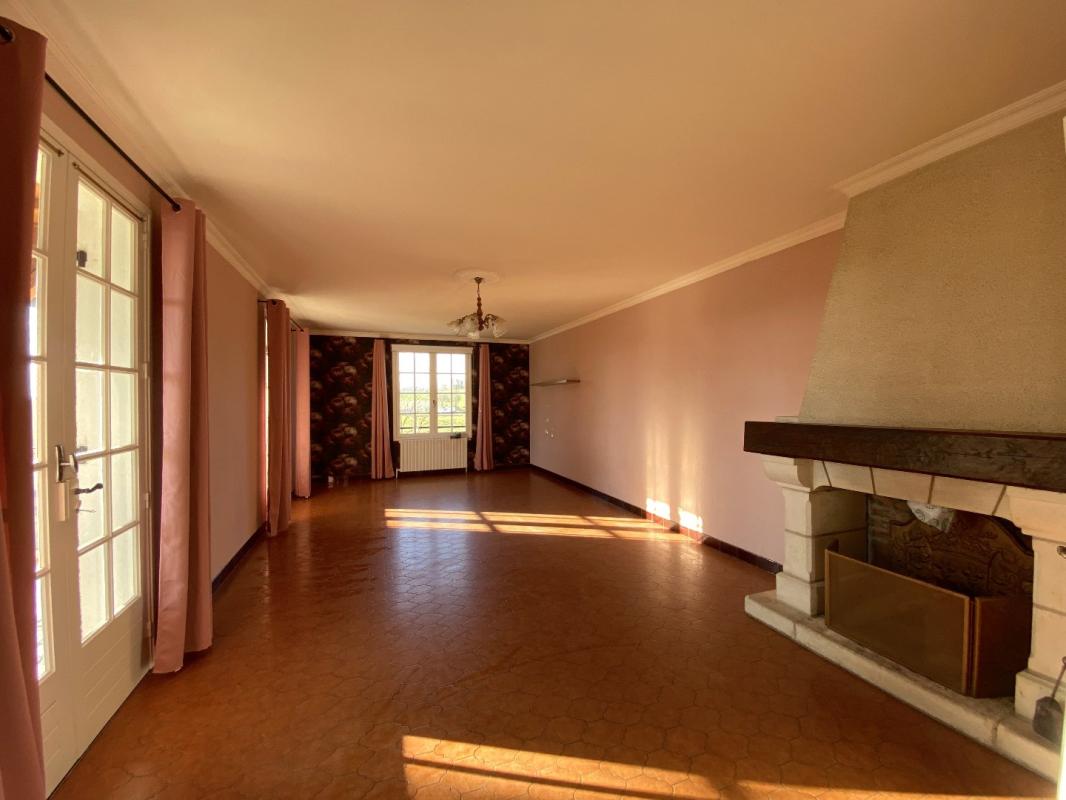 6 bedroom maison in Verteillac, Dordogne, France