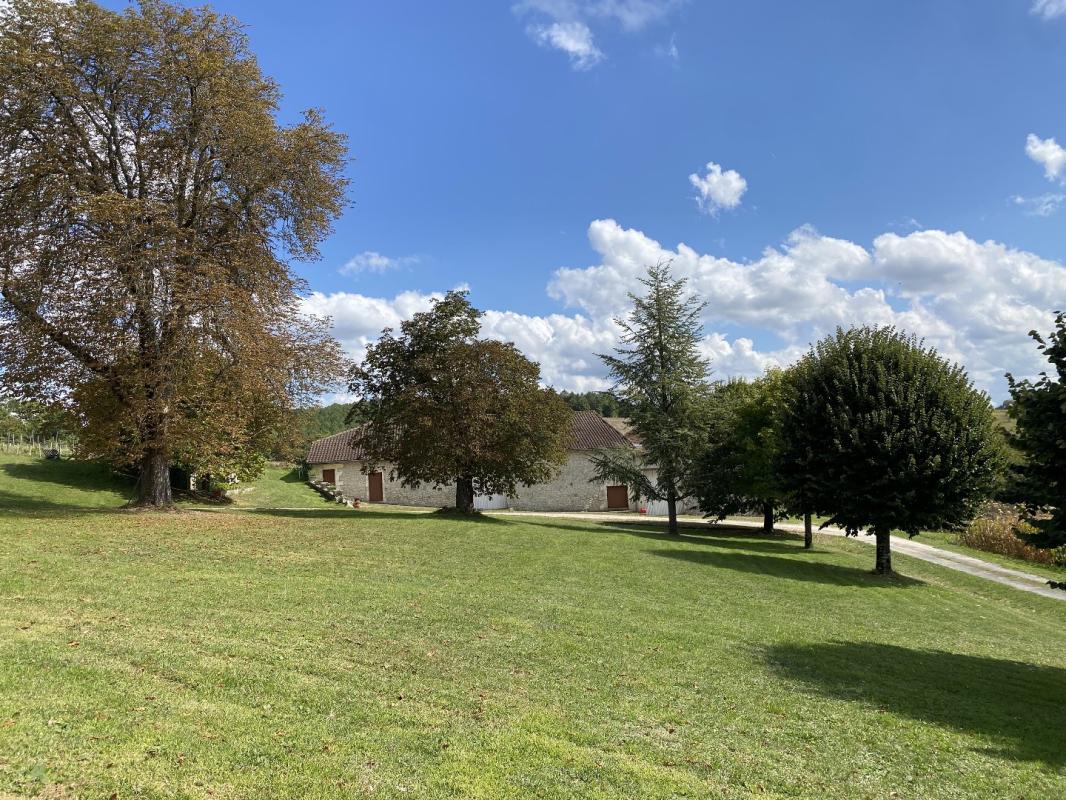 5 bedroom maison in Grand Brassac, Dordogne, France