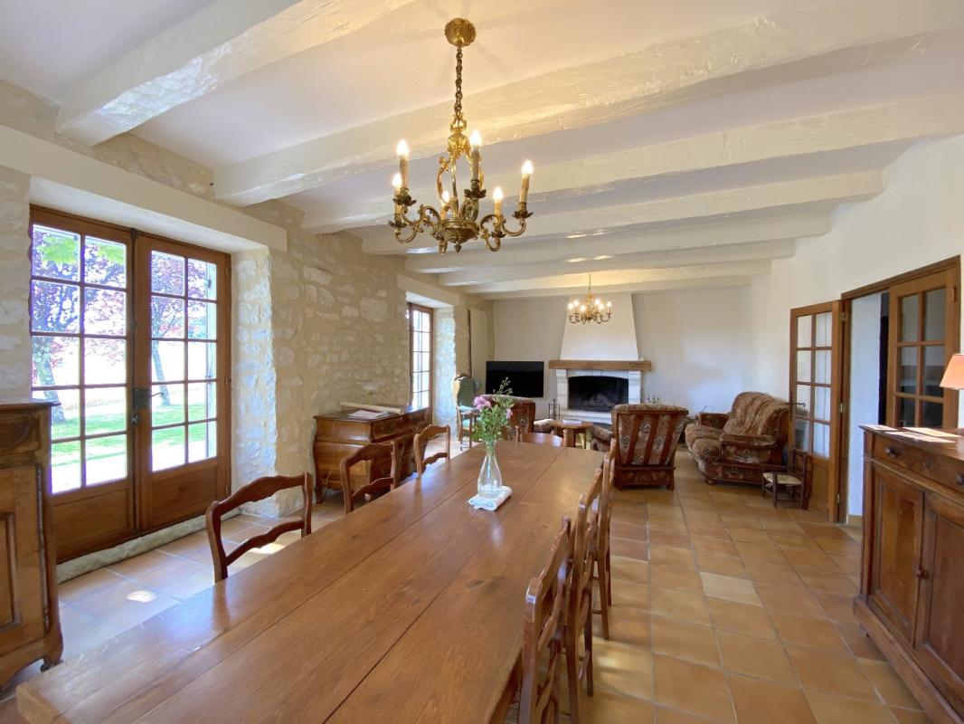 5 bedroom maison in Grand Brassac, Dordogne, France