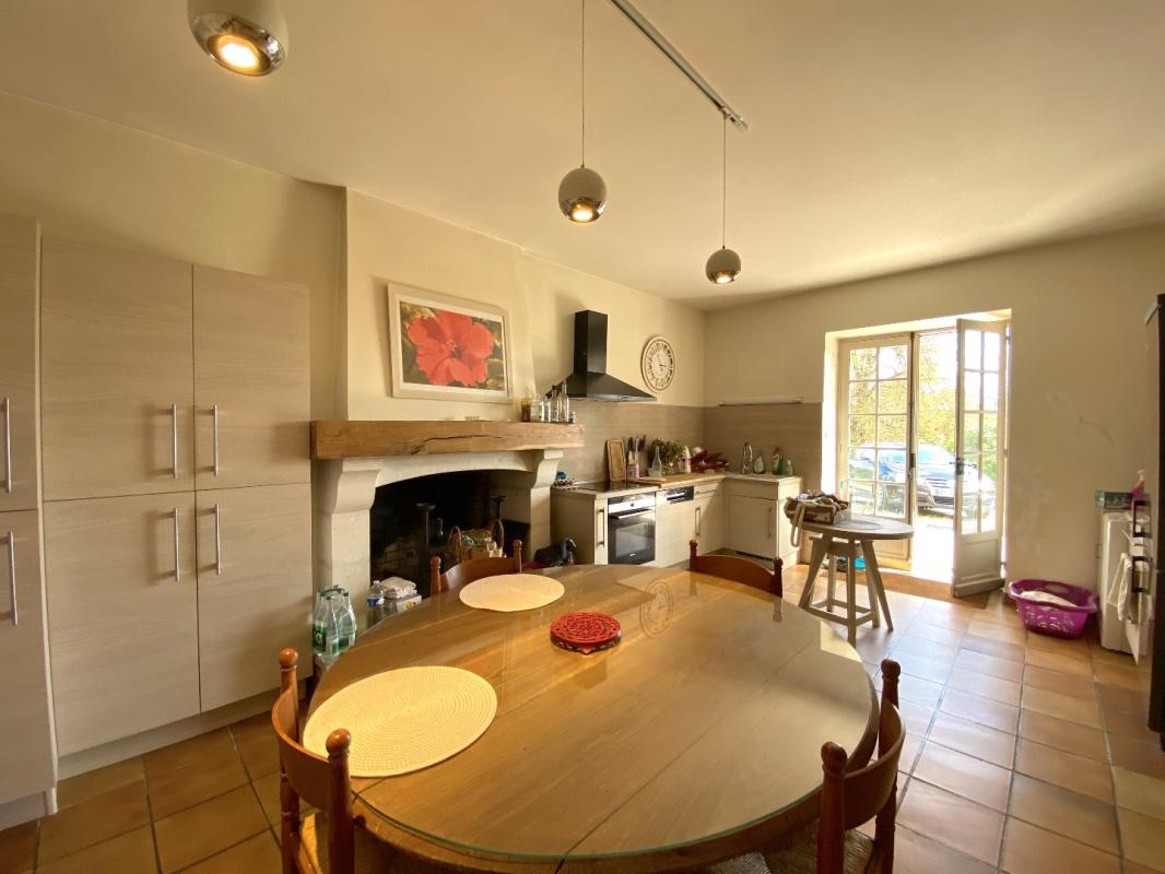 5 bedroom maison in Grand Brassac, Dordogne, France