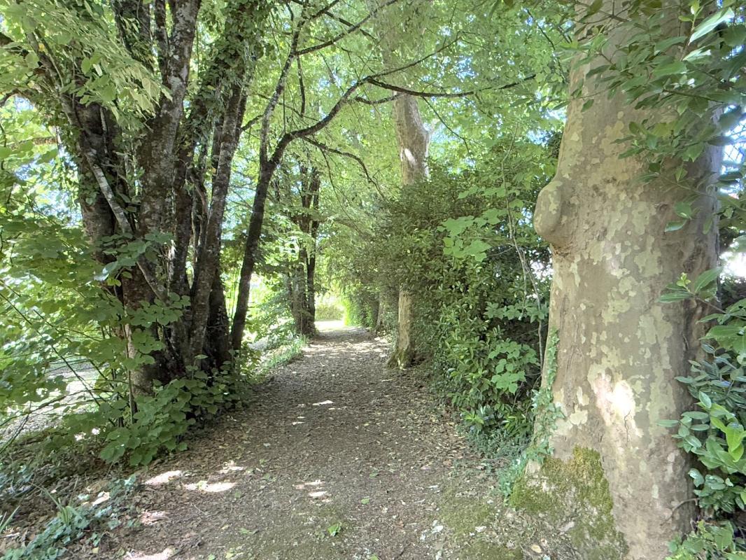 5 bedroom maison de maitre in Nontron, Dordogne, France