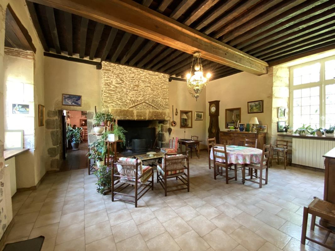 4 bedroom manoir in Busserolles, Dordogne, France