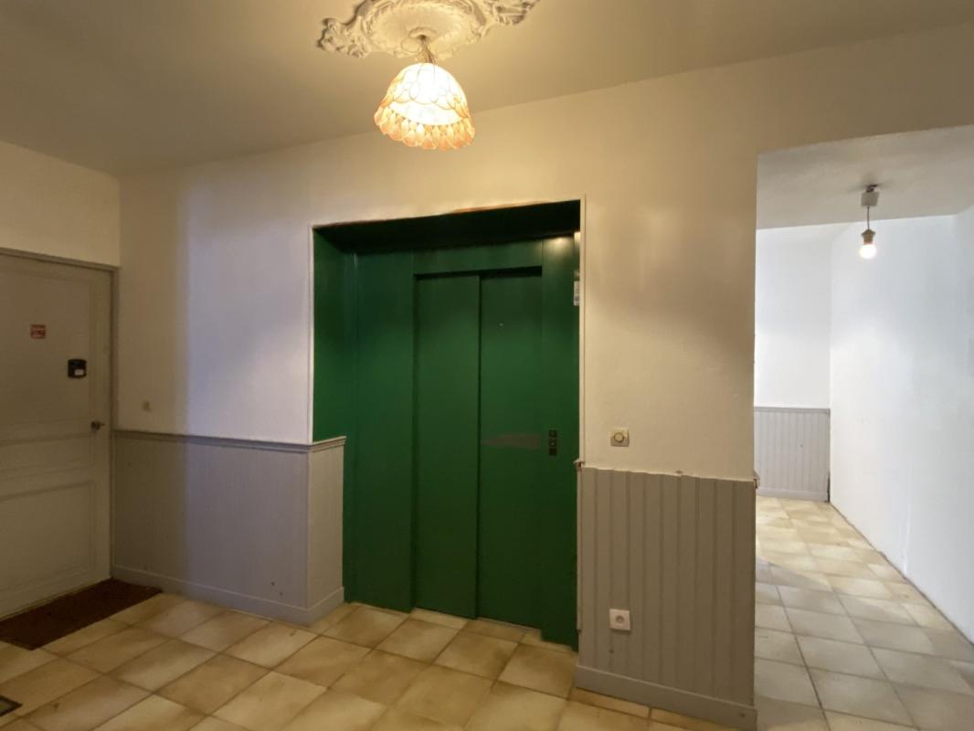 appartement a renover in Alvignac, Lot, France