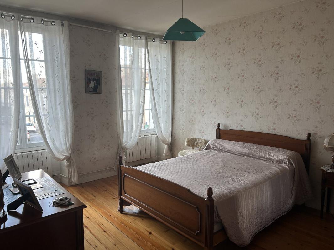 4 bedroom maison in Saint Jean D’angely, Charente-Maritime, France