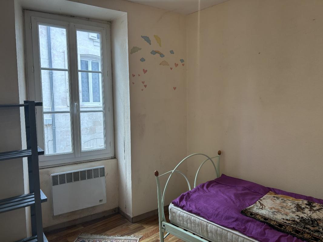 2 bedroom maison in Saint Jean D’angely, Charente-Maritime, France