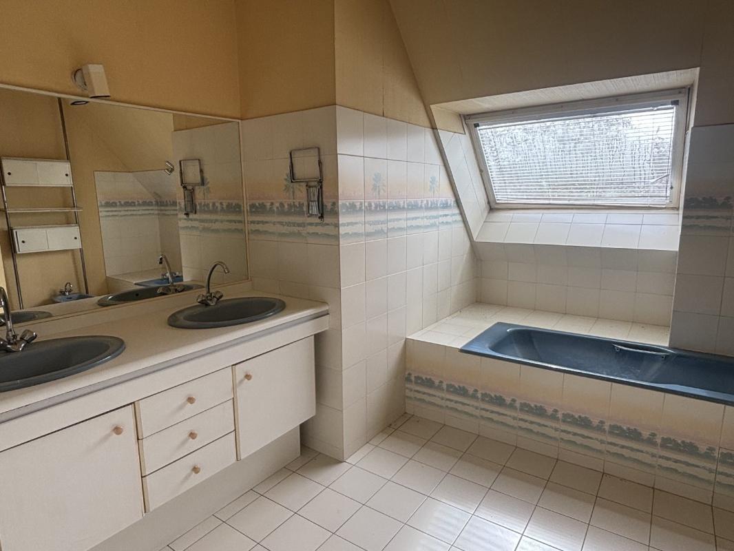 4 bedroom maison in Lancerf, Côtes-d’Armor, France