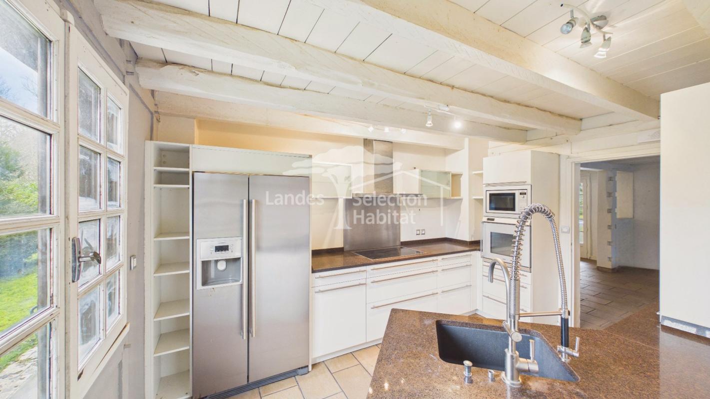 7 bedroom propriete in Mazerolles, Landes, France