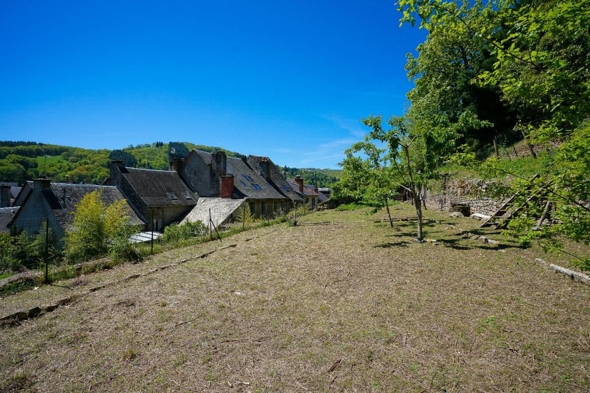 5 bedroom maison a renover in Saint Geniez D’olt, Aveyron, France